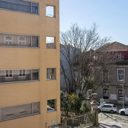 Apartment Cozy 2 Ac Near Metro