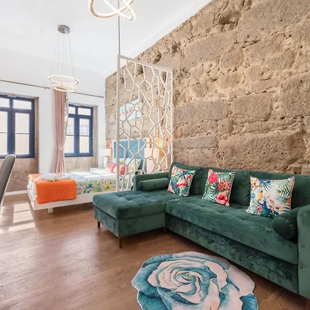 Cozy 2 Ac Near Metro Apartment *