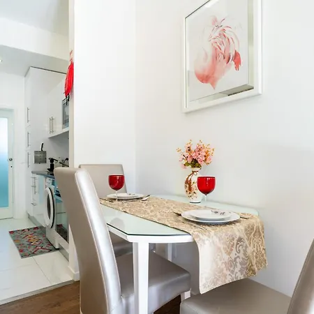 Cozy 2 Ac Near Metro Appartement