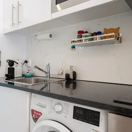 Cozy 2 Ac Near Metro * Oporto